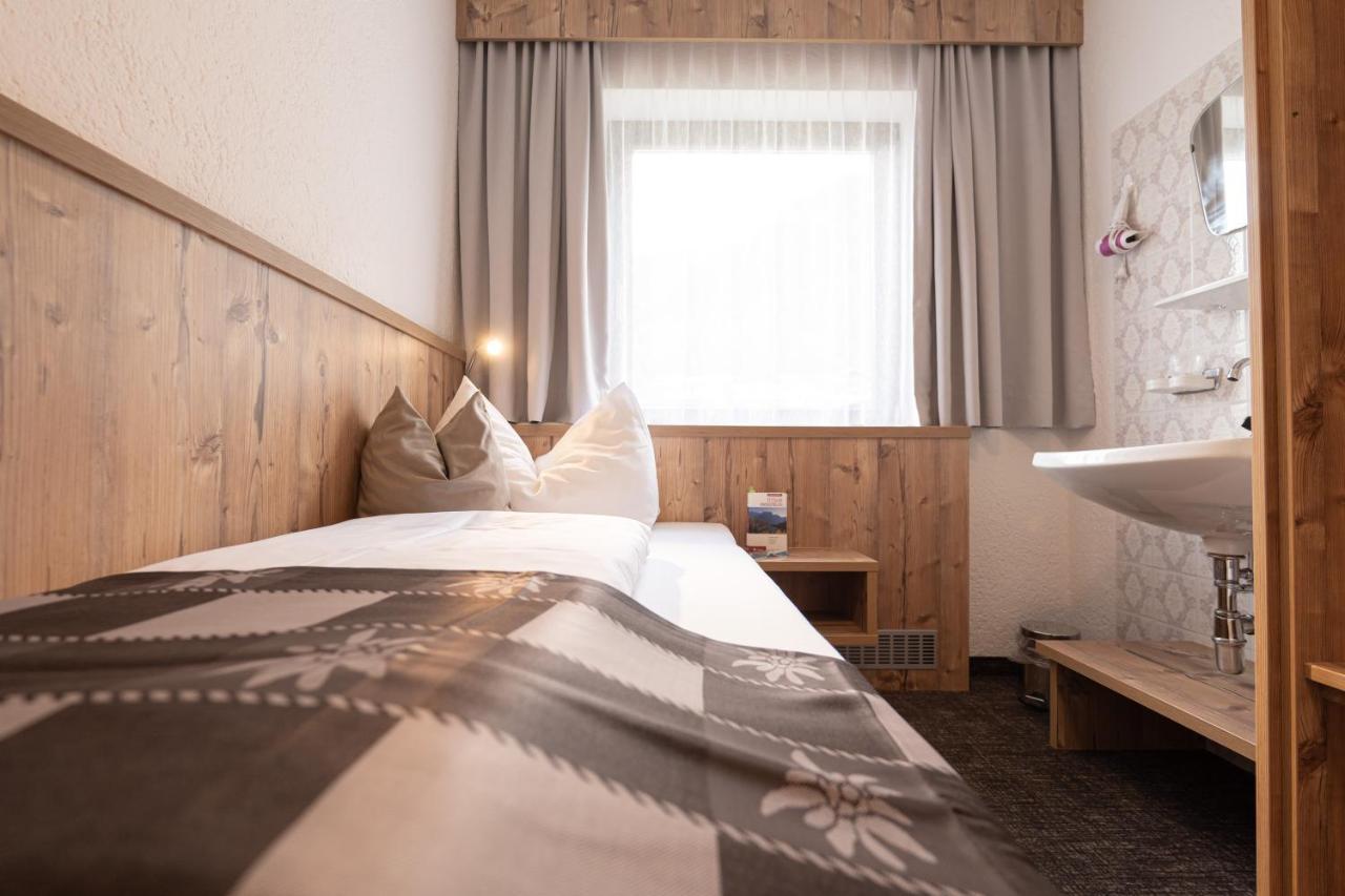 Senner Appartements Umhausen Bagian luar foto