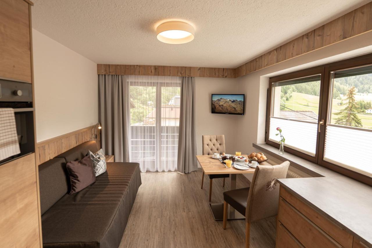 Senner Appartements Umhausen Bagian luar foto