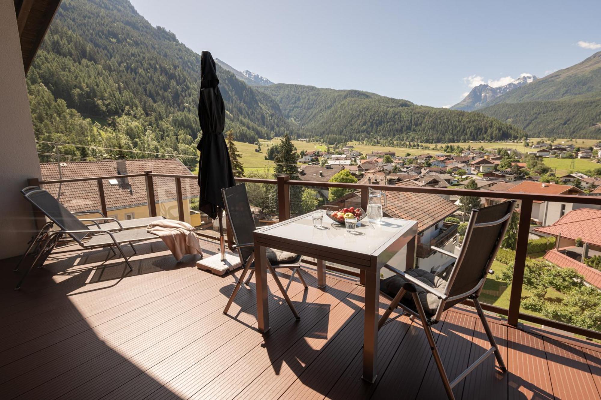 Senner Appartements Umhausen Bagian luar foto