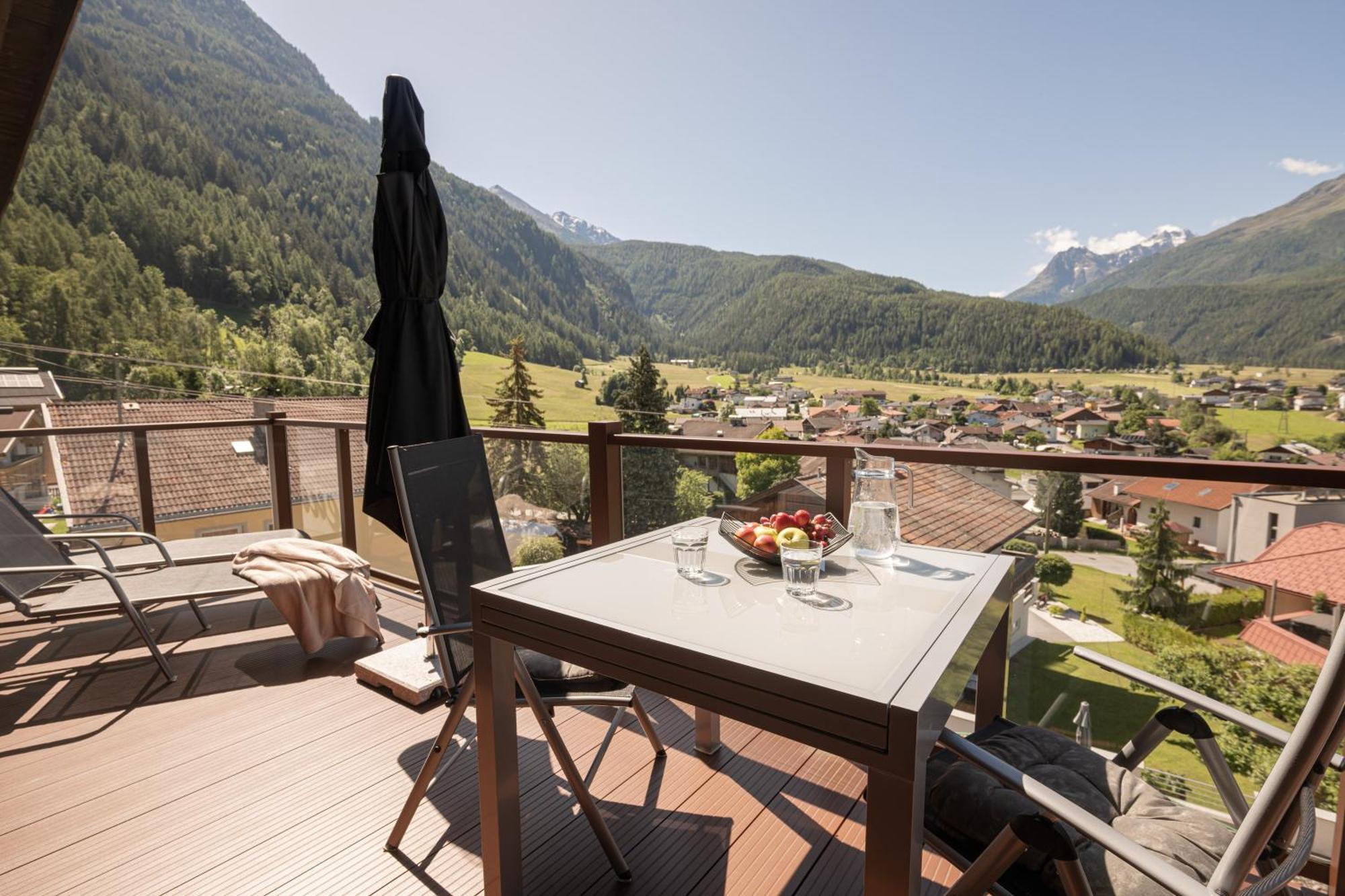 Senner Appartements Umhausen Bagian luar foto